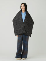 QUILTED STOLE / REVERSIBLE BLACK