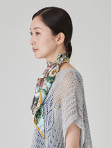 DIAMOND-SHAPED SCARF / JUNGLE FRUITS