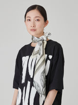 SILK SCARF 88 / FRAME FLOWER