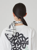 <シルクスカーフ65>ネイティブビット