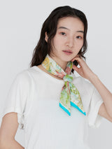 <コットンスカーフ65>コラージュジャングルフルーツ