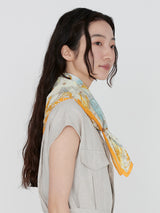 <コットンスカーフ65>コラージュジャングルフルーツ