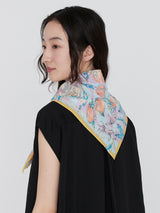 <コットンスカーフ65>コラージュジャングルフルーツ