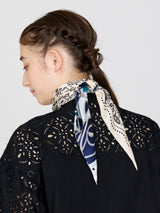 <Diamond-shaped scarf> Pirouette