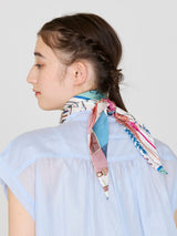 <ダイヤ型スカーフ>クロスワード