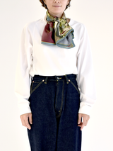 <シルクスカーフ88> デスク