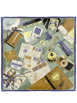 <シルクスカーフ88> デスク