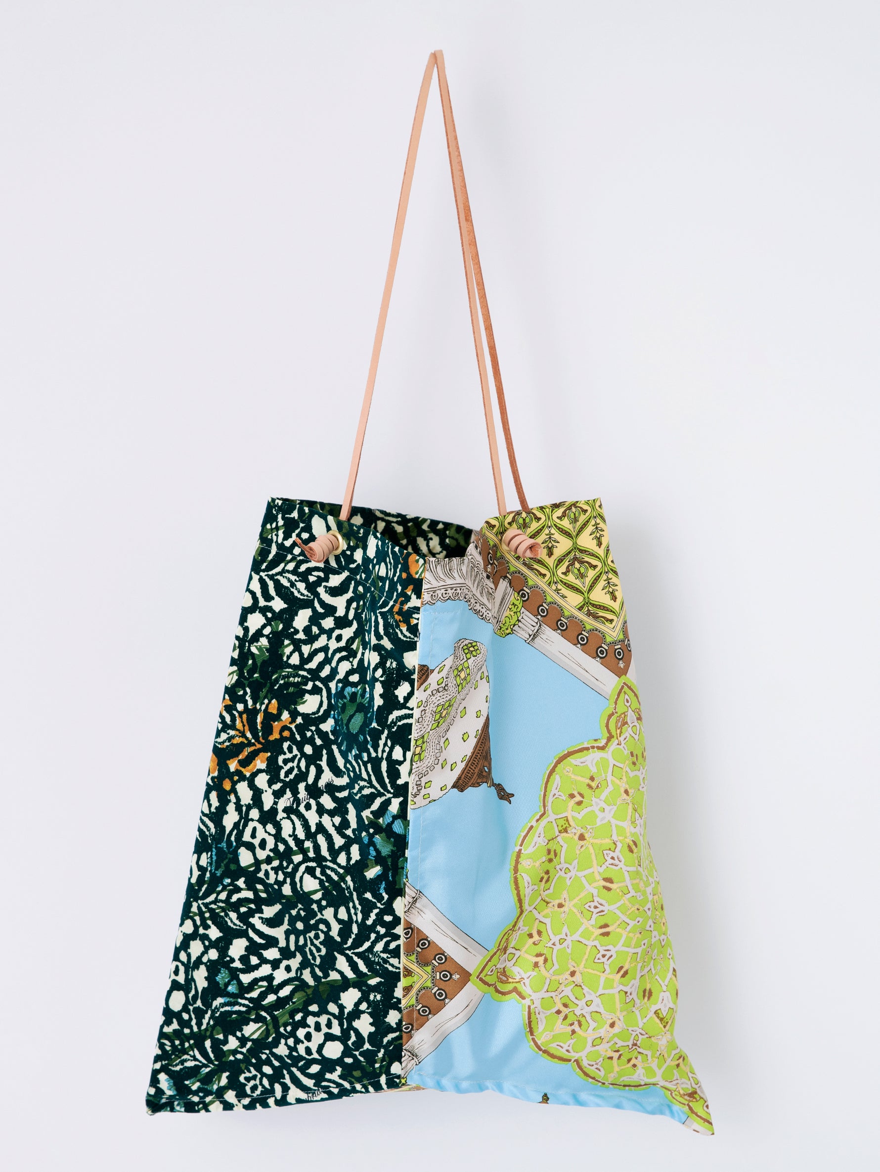 マニプリ　トートバッグ　ボタニカル　ポリエステル×モヘア他　　no.62 プリントトートバッグL＞ランプ – manipuri