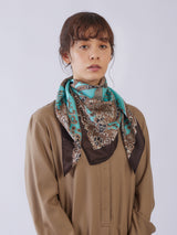 SILK SCARF 88 / GOTHIC