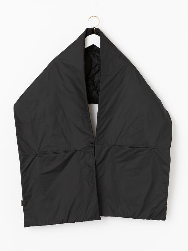 QUILTED STOLE / REVERSIBLE BLACK