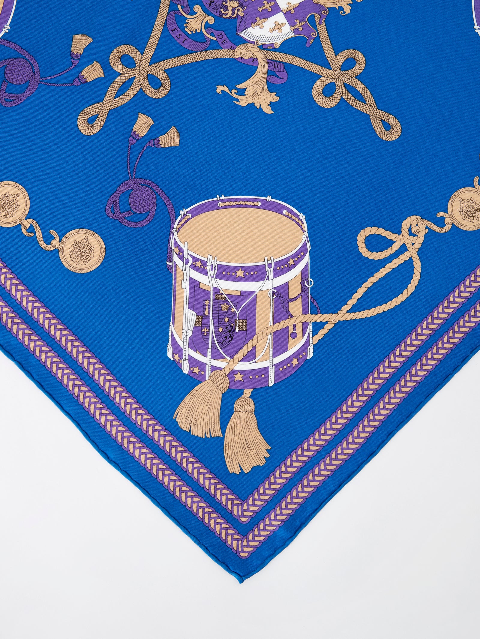 新品タグ付 manipuri シルク100% ドラム柄スカーフ ベージュ シルクスカーフ65＞ドラム – manipuri