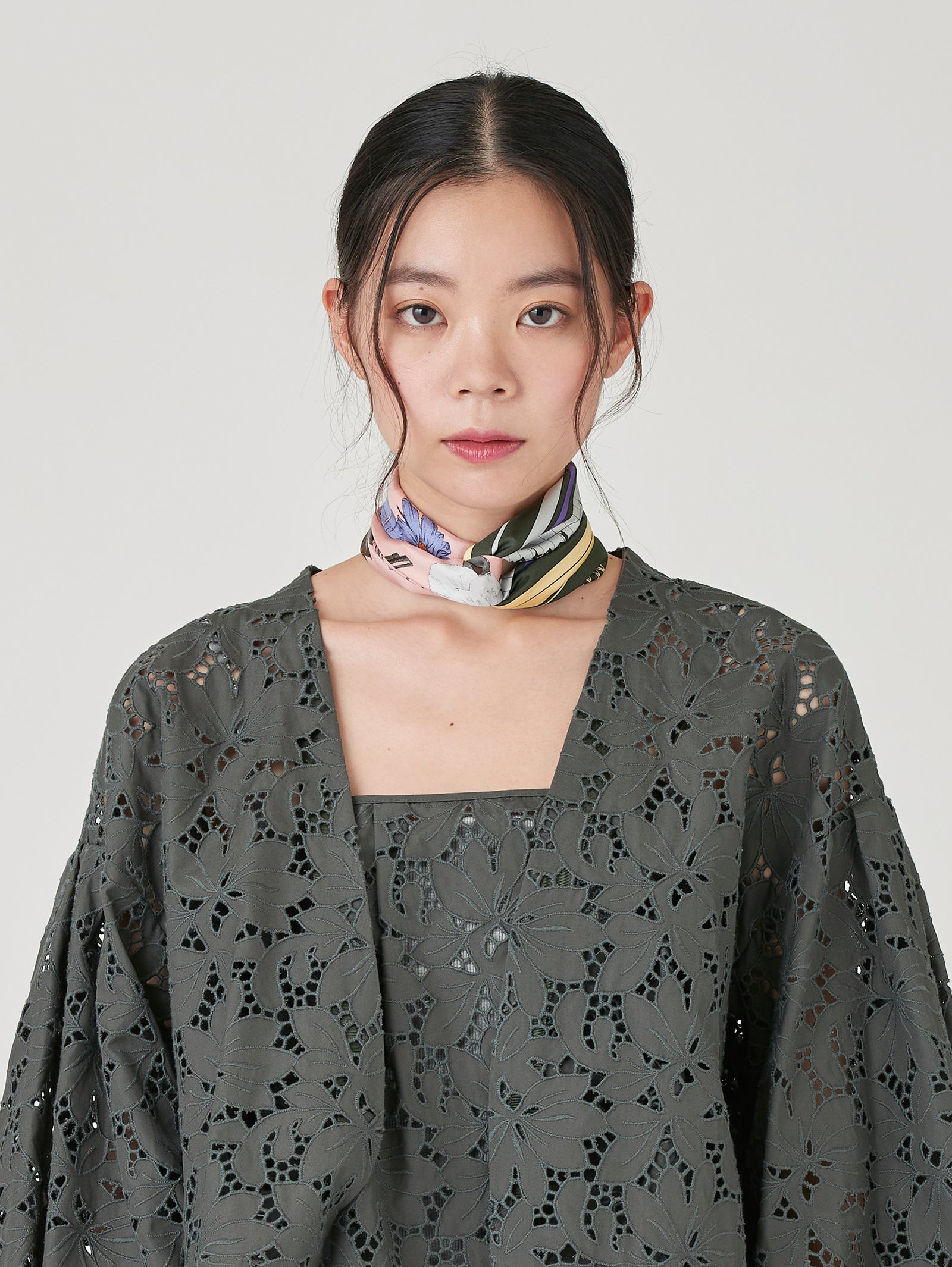 ダイヤ型スカーフ＞ニュースペーパー – manipuri