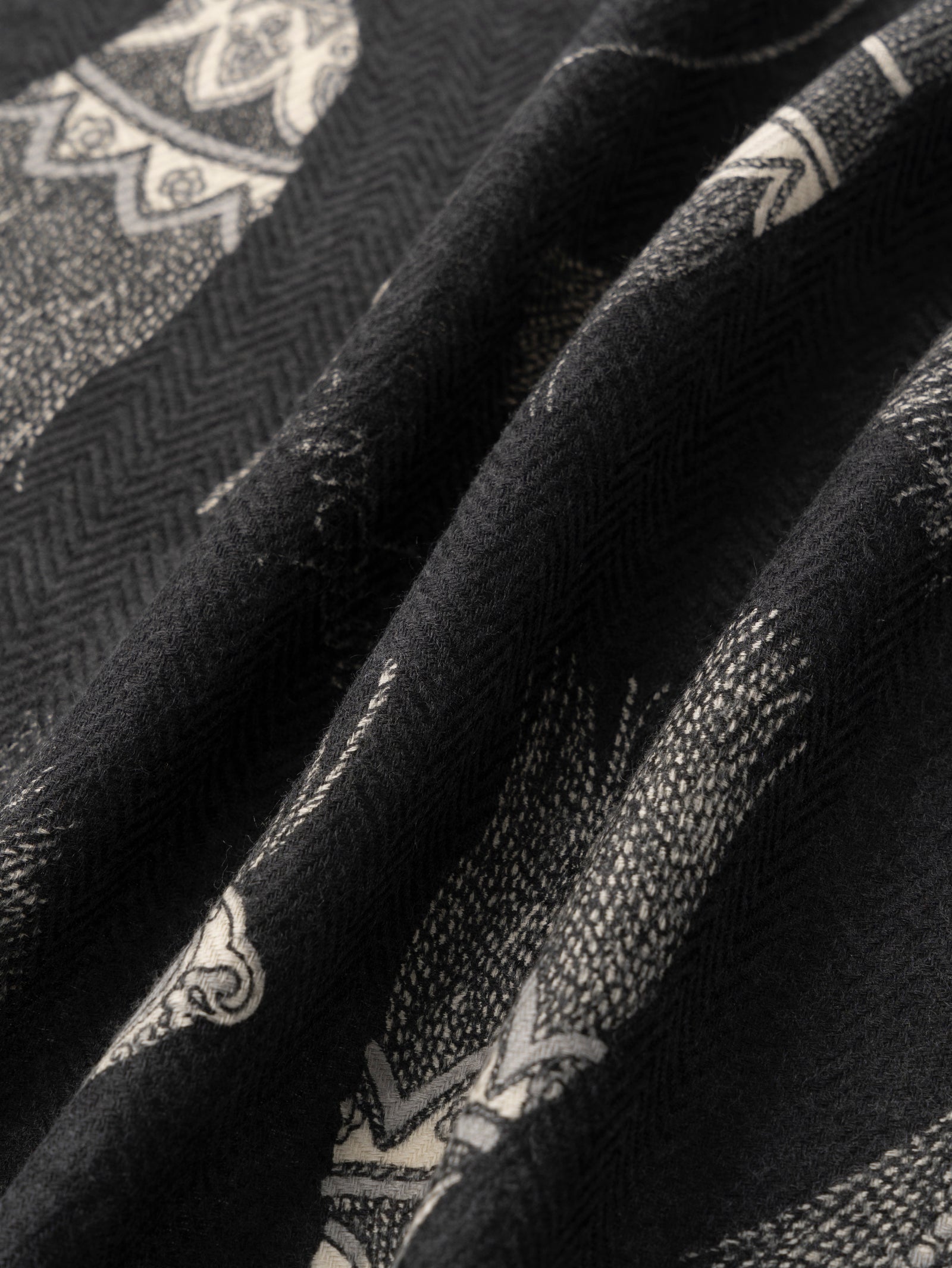 ウールシルクストールヘリンボーン織120＞ブレードタッセル – manipuri