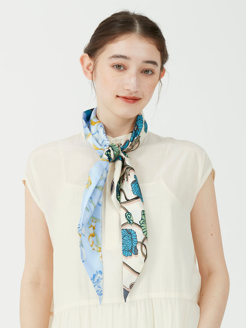 DIAMOND-SHAPED SCARF / THANKS FLOWER