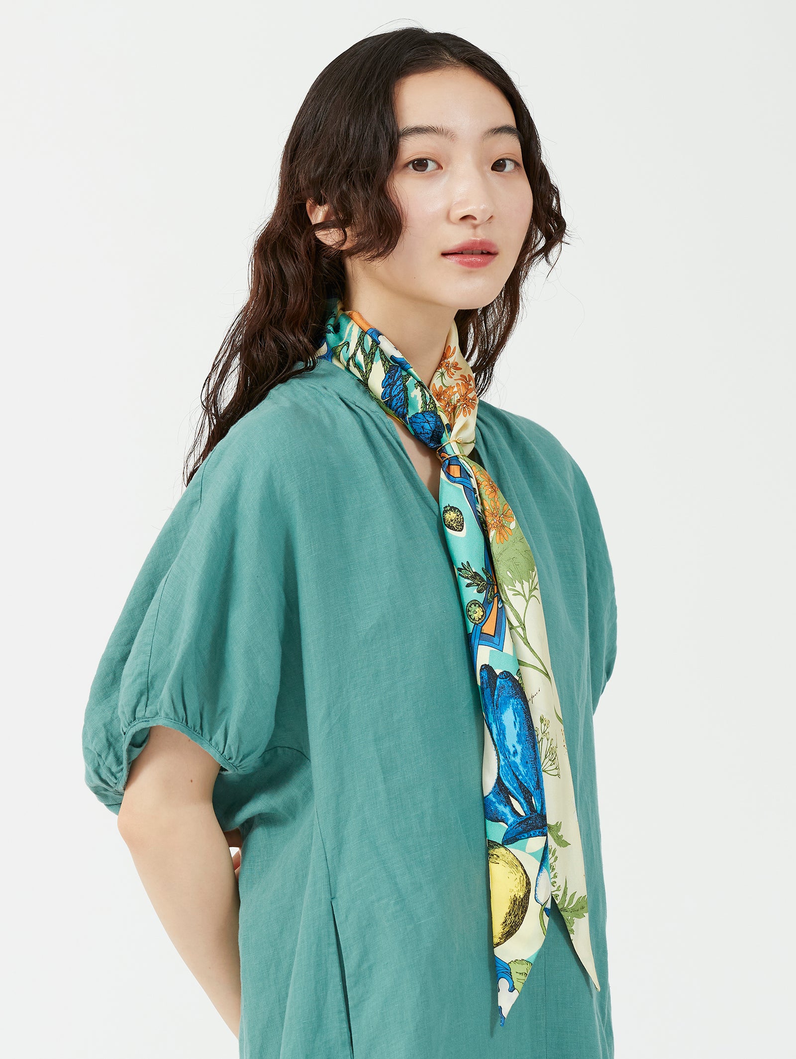 ダイヤ型スカーフ＞ボタニカルメモリーズ – manipuri