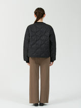 &lt;Quilted W Cocoon Coat&gt; Abstract