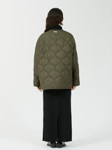 &lt;Quilted W Cocoon Coat&gt; Abstract