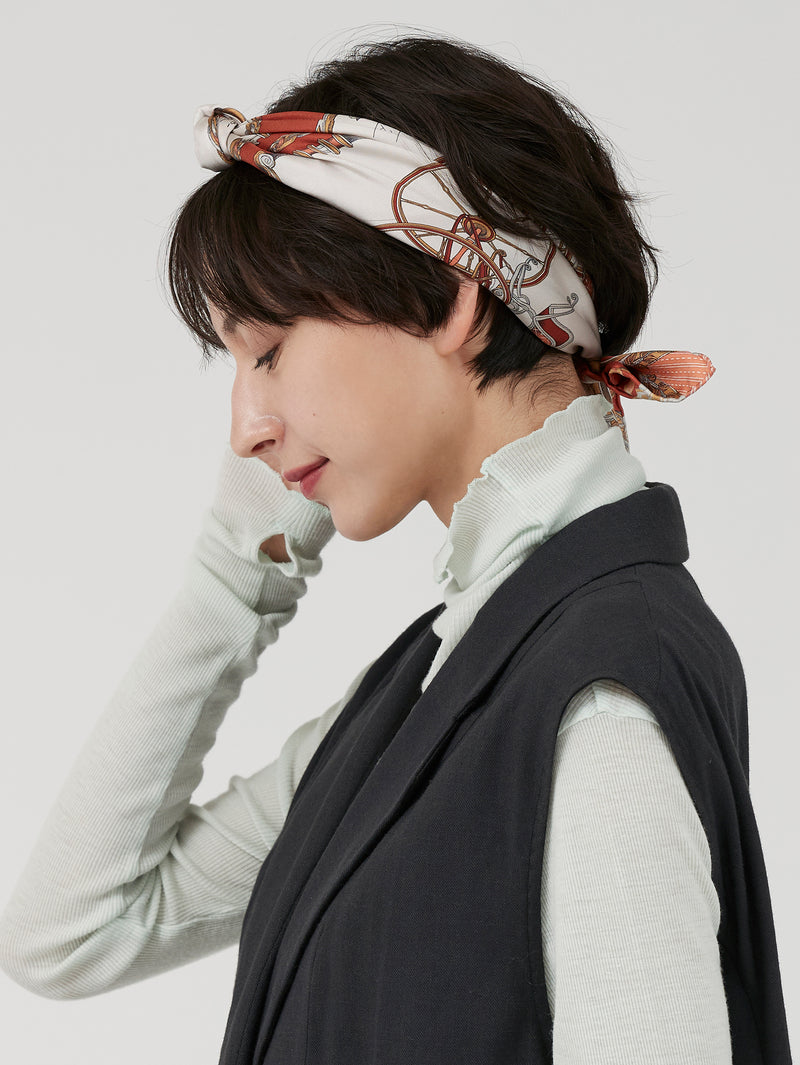 SILK SCARF 65 / CARRIAGE