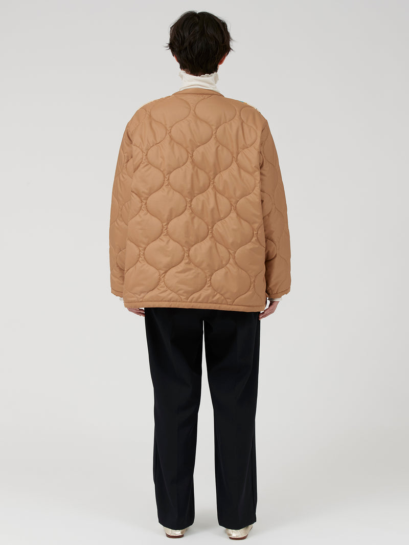 &lt;Quilted W Cocoon Coat&gt; Abstract