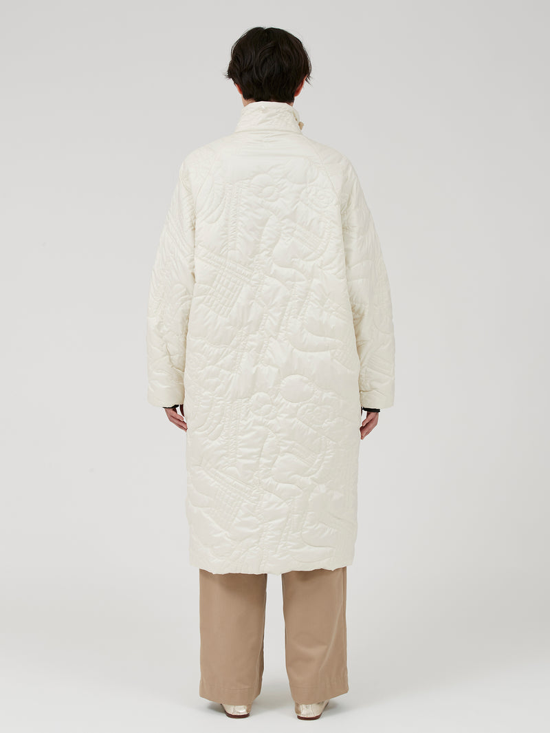 &lt;Quilted W Cocoon Coat&gt; Abstract