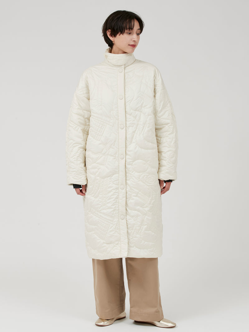 &lt;Quilted W Cocoon Coat&gt; Abstract