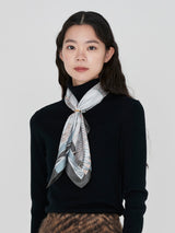 ＜シルクスカーフ65＞ヴィヴァーチェタッセル