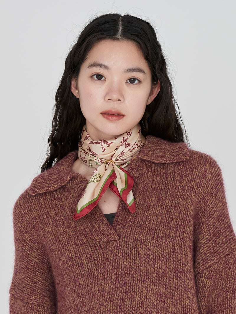 ＜シルクスカーフ65＞クロスステッチバンダナ