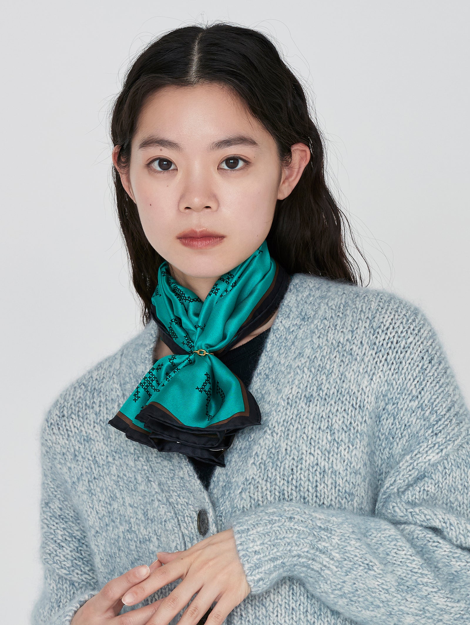 シルクスカーフ65＞クロスステッチバンダナ – manipuri