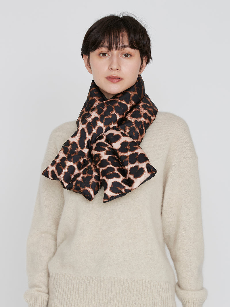 &lt;Down muffler&gt; Leopard Veg