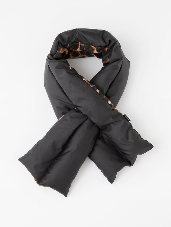 ＜ダウンマフラー＞レオパードベグ