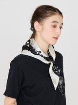 <Lace Triangle Mini Scarf> Frame Bandana