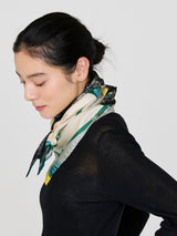 <Large lace triangle scarf> Carriage