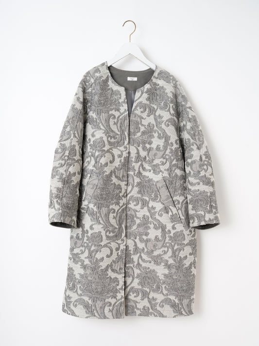 ＜ジャガードスナップダーツコート＞アラベスク