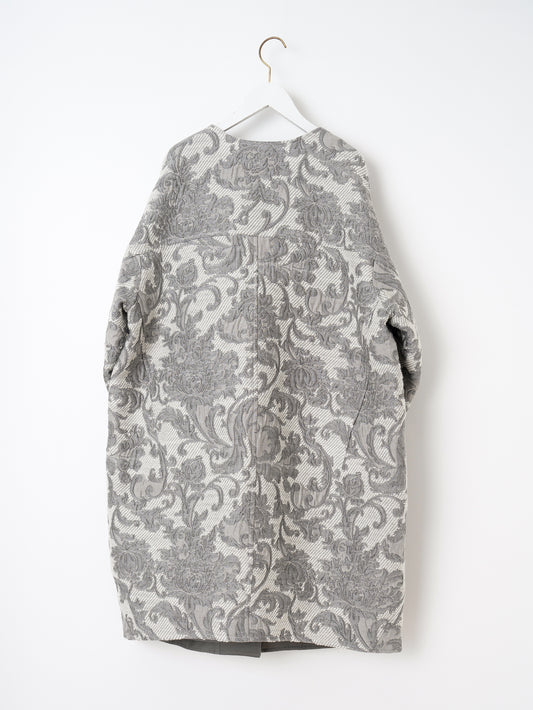 ＜ジャガードスナップダーツコート＞アラベスク