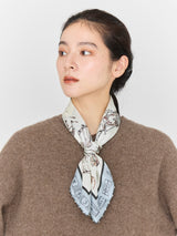 SILK SCARF 65 / WONDERLAND