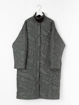 &lt;Quilted stand long shirt&gt; Abstract