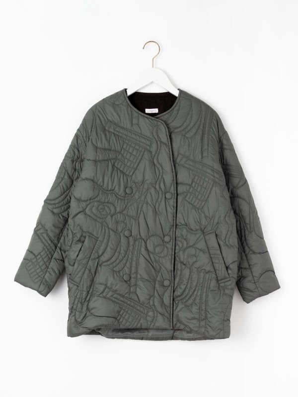 &lt;Quilted W Cocoon Coat&gt; Abstract