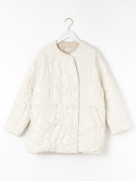 &lt;Quilted W Cocoon Coat&gt; Abstract