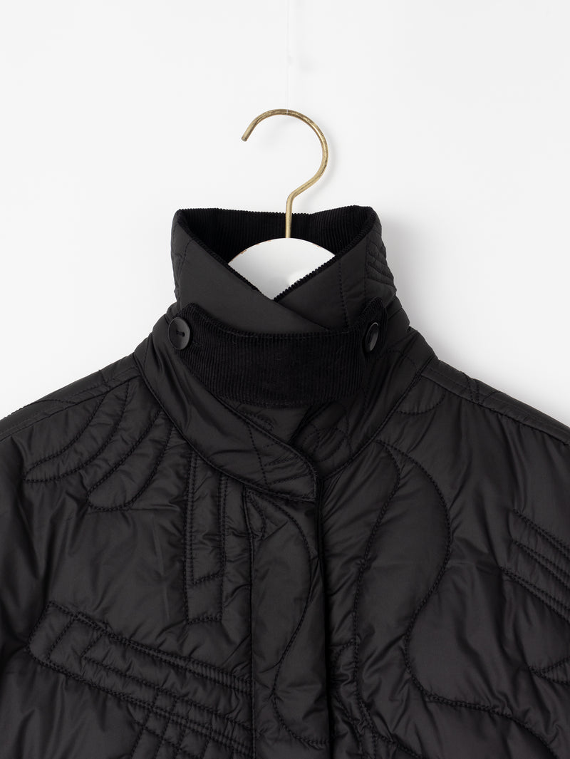 &lt;Quilted W Cocoon Coat&gt; Abstract