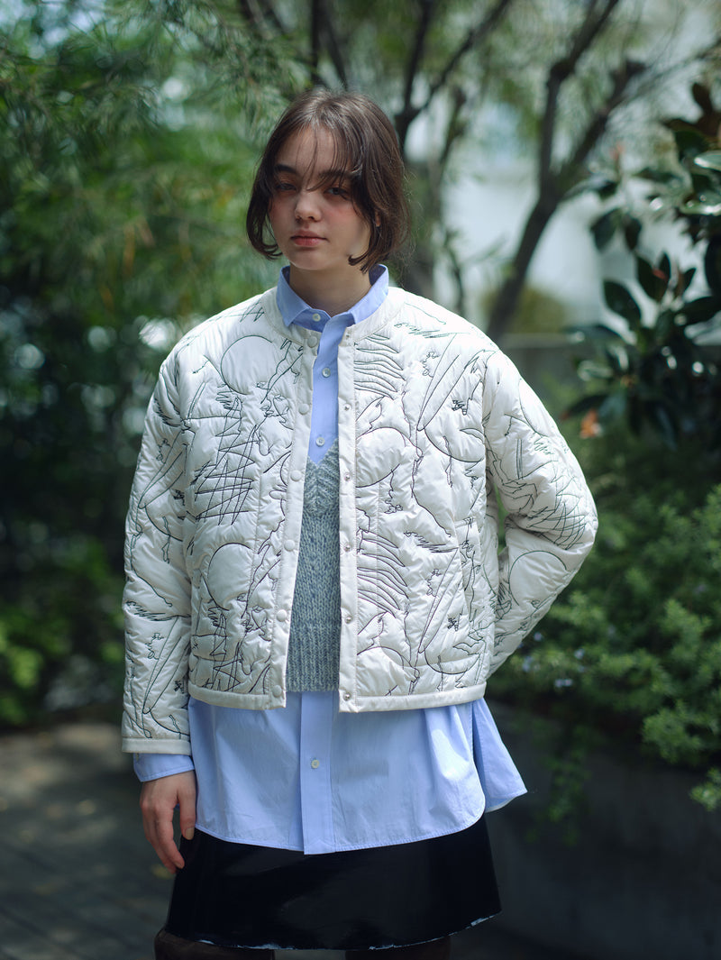 &lt;Quilted crew neck jacket&gt; Reversible Mountain