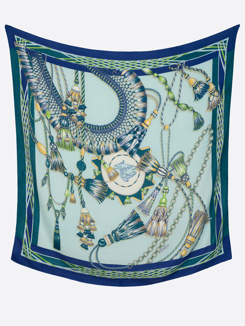 &lt;Wool Silk Stole Herringbone Weave 120&gt; Vivace Tassel