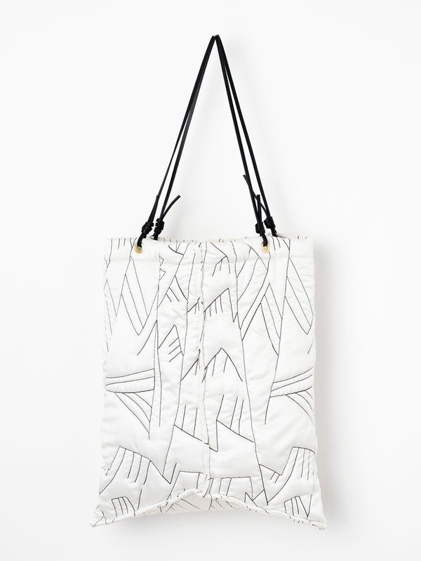 QUILTED TOTE BAG L / TAPA