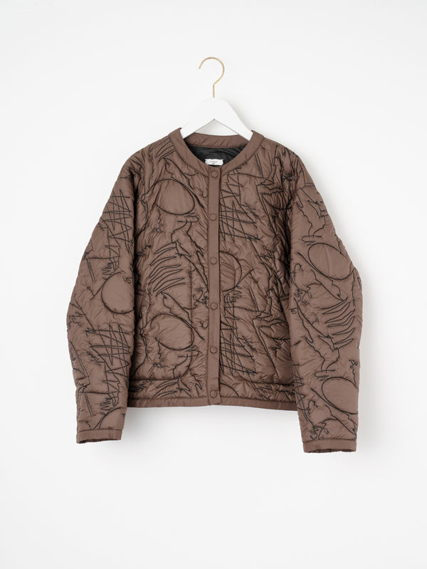 &lt;Quilted crew neck jacket&gt; Reversible Mountain