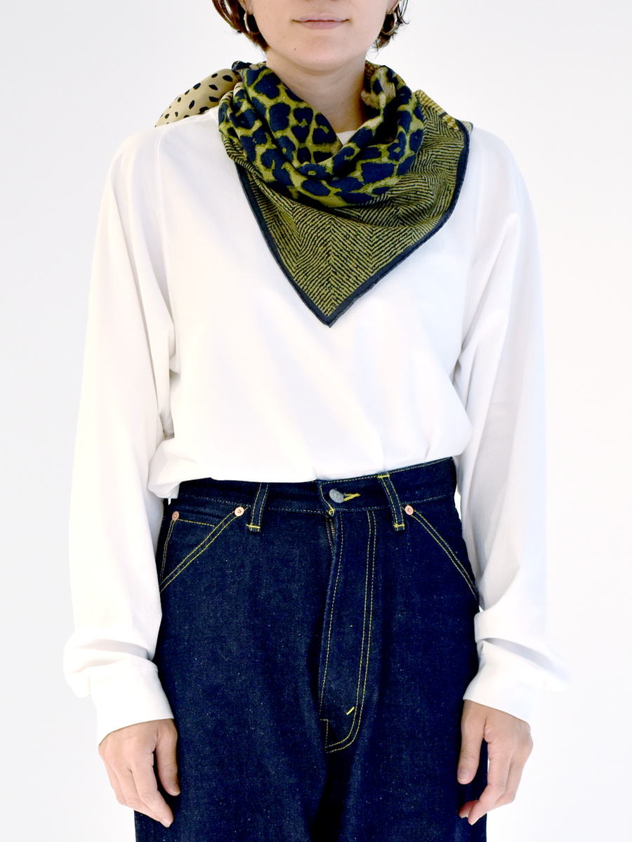 ウールシルクカシミアストール88>マテリアルイメージ – manipuri ウールシルクカシミアストール88>マテリアルイメージ – manipuri