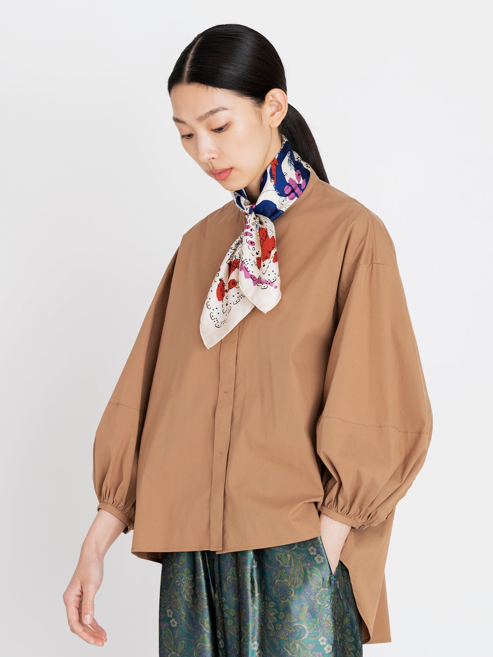 シルクスカーフ65＞ ランダムペイズリーバンダナ – manipuri