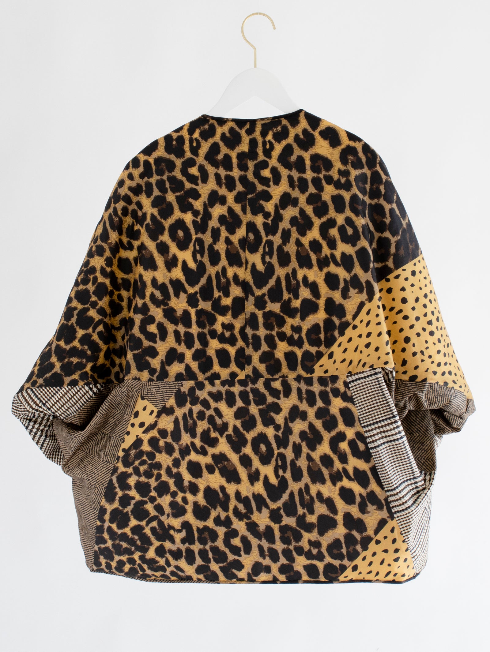 ダウンジャケット＞リバーシブル マテリアルイメージ – manipuri